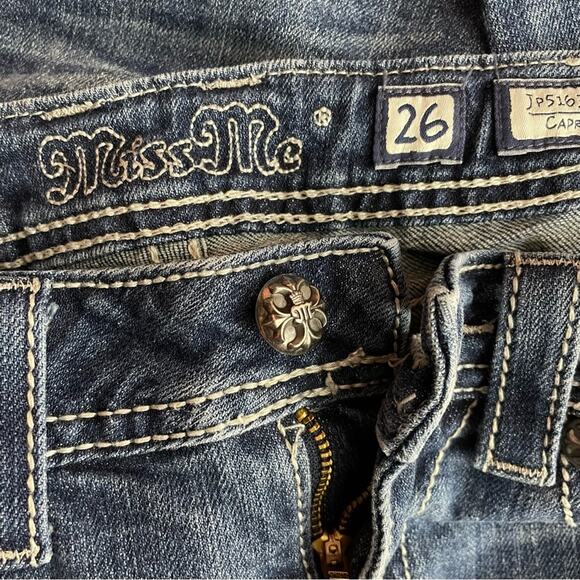 Miss Me Angel Wing Rhinestone Western Cropped Capri Distressed Stretch Jeans 26 - Picture 13 of 16